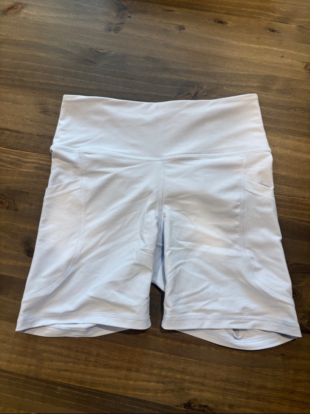 Old Navy Lavender High-Rise Bike Shorts with Side Pockets 6”